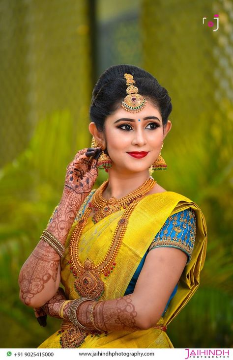 Hindu Wedding Photos, Bride Fashion Photography, Brahmin Wedding, Haldi Photoshoot, Marriage Poses, Photography Prices, Indian Bride Poses, Indian Bride Photography Poses, Indian Wedding Poses