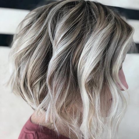 Brown Hair With White Highlights, Hair With White Highlights, White Hair With Lowlights, White Hair Highlights, Natural White Hair, Best Short Haircuts For Women, Medium Length Brown Hair, White Blonde Highlights, Hair Lights