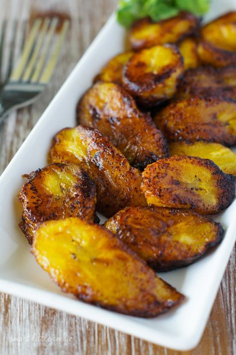 Sweet Fried Plantains, Fried Plantains, Vibrant Food, Plantain Recipes, Jamaican Dishes, Ripe Plantain, Plantains Fried, Cuban Recipes, Jamaican Recipes