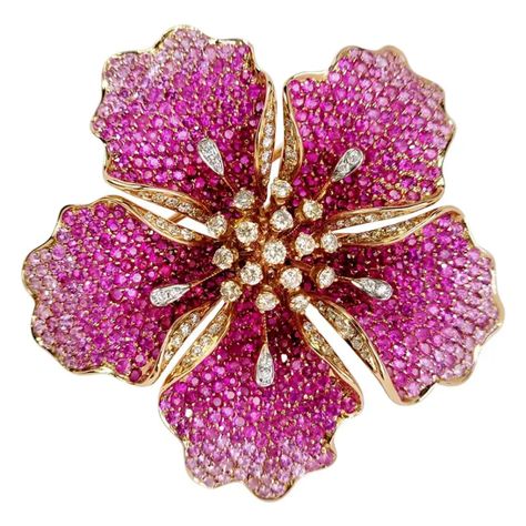 Flower Ruby and Sapphires Cocktail Ring Brooch Pendant, Three in One, Unique Sapphire Cocktail Ring, Flower Model, Three In One, 3d Jewelry, Jewellery Design Sketches, Diamond Jewelry Designs, Rings Fashion, Pink Jewelry, Diamond Flower