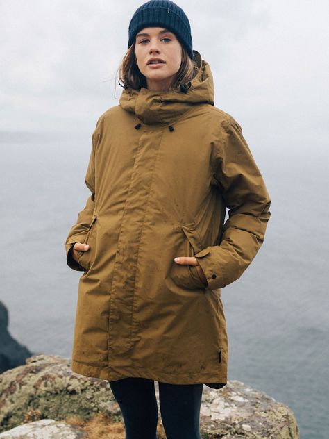 New to our collection, the Women's Fortis Parka is a fully recycled fabric waterproof jacket with a recycled nylon outer & lining with down look insulation fill. Including A-Form FEI fill and a 10k HH rating that will keep you warm and dry for all-round weather protection. Waterproof Winter Coat, Rain Parka, Adventure Essentials, Waterproof Parka, Outdoor Jackets, Puffer Coats, Parka Women, Waterproof Coat, Outdoor Jacket