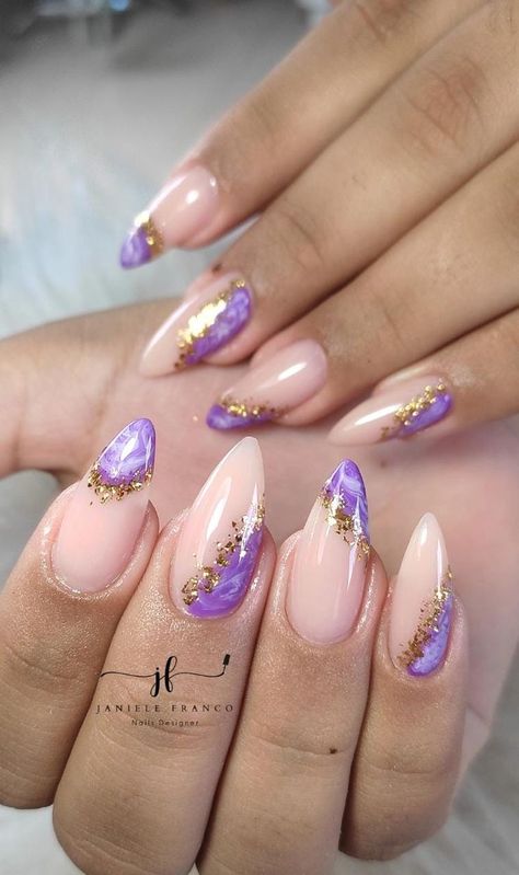 Purple And Gold Almond Nails, Purple White And Gold Nails, Purple And Gold Nails Acrylic, Dark Purple And Gold Nails, Nails Artist Logo, Lavender And Gold Nails, Purple And Gold Nails Designs, Gold And Purple Nails, Purple Gold Nails