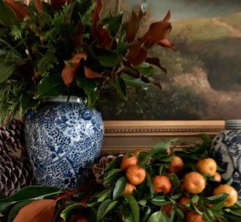 The Enchanted Home (@theenchantedhome) • Instagram photos and videos Magnolia Christmas Decor, Williamsburg Christmas, Chinoiserie Christmas, Southern Christmas, Orange Christmas, The Enchanted Home, Colonial Christmas, Christmas Floral Arrangements, Fun Christmas Decorations