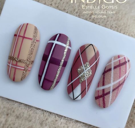 Check Nail Art Designs, Winter Plaid Nails, Bohemian Nails, Burberry Nails, Argyle Nails, Subtle Nail Art, Funky Nail Designs, Xmas Nail Art, Purple Acrylic Nails