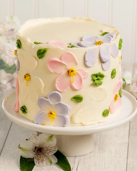 All the Best Mothers Day Gift Ideas for 2023 - Click for more info about We Take The Cake Mother's Day Layer Cake Floral Cake Ideas, Vanilla Layer Cake, Mothers Day Desserts, Birthday Cake For Mom, Spring Cake, Mothers Day Cake, Cake Delivery, Pretty Birthday Cakes, Take The Cake