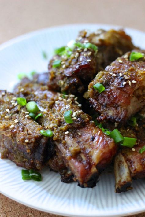 Korean BBQ Pork Spare Ribs Korean Pork Ribs, Keto Ribs, Korean Bbq Pork, Bbq Pork Spare Ribs, Country Ribs Recipe, Ribs Recipes, Korean Pork, Paleo Pork, Daniel Plan