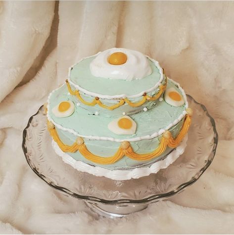 Robin Egg Cake, Egg Cake Design, Egg Party, Roblox Cake, Vanilla Sponge Cake, Egg Cake, Vanilla Sponge, Swiss Meringue, Vintage Pop