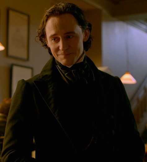 TWH as Sir Thomas Sharpe, "Crimson Peak" Sir Thomas Sharpe, Tom Hiddleston Crimson Peak, Tom Hiddleston Dancing, Thomas Sharpe, Crimson Peak, Gothic Romance, Thomas William Hiddleston, British Boys, Loki Marvel