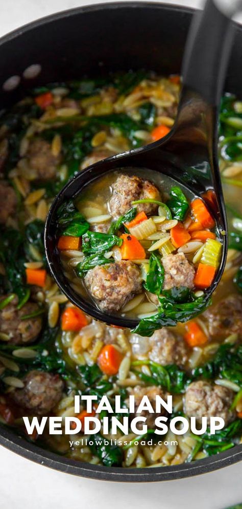 Italian Wedding Soup is a classic Italian soup made with fresh greens, vegetables, and meatballs. Kids and adults will love this easy soup for lunch or dinner! Italian Wedding Soup Recipes, Easy Italian Wedding Soup, Simple Spinach Salad, Italian Wedding Soup Recipe, Pasta Puttanesca, Owl Kitchen, Light Soups, Wedding Soup, Chicken Enchilada Soup