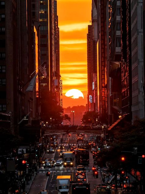 City Landscape Aesthetic, Manhattan Sunset, Nature Photography Aesthetic, Travel Photo Ideas, Road Trip Aesthetic, Places Aesthetic, Apocalypse Landscape, Best Landscape Photography, Cityscape Wallpaper