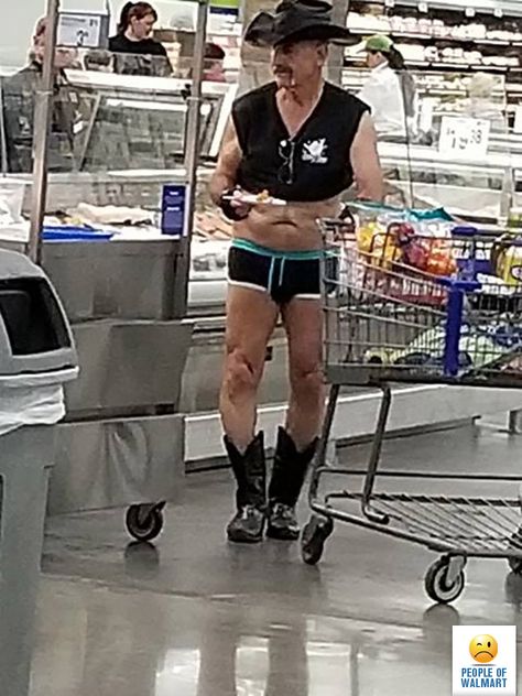 Weird People At Walmart, Walmart Pictures, Walmart Customers, Theatre Of The Absurd, Snarky Humor, Walmart Funny, Funny People Pictures, Walmart Fashion, Parenting Fail