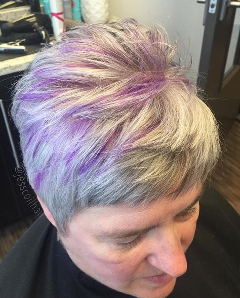 Short+Choppy+Blonde+Hairstyle Short Gray Hair With Purple Highlights, Silver Hair With Purple Highlights, Grey Hair With Purple Highlights, Gray Hair Short, Hair With Purple Highlights, Purple Gray Hair, Hair With Purple, Purple Grey Hair, Purple Hair Highlights