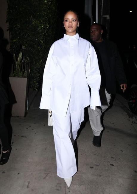 Fenty Clothing, Fendi Peekaboo Mini, For Dinner, White Button Shirt, Balenciaga Spring, White Balenciaga, Singer Fashion, Bad Gal Riri, Fendi Peekaboo