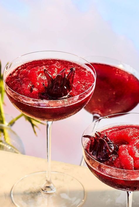 Red Wine Cocktail Recipes, Red Wine Cocktails, White Wine Spritzer, Wine Cocktail Recipes, Honey Simple Syrup, Creative Cocktails, Red Sangria, Creative Cocktail, Alcoholic Beverages