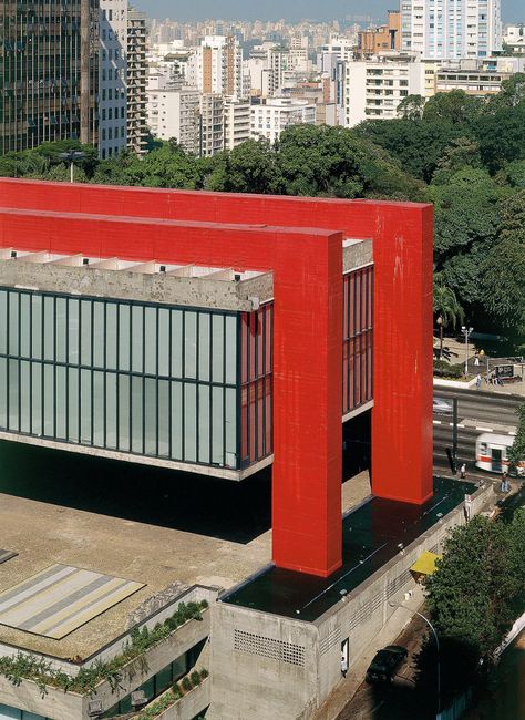 Iconic Tropical Brutalist Buildings - The New York Times Public Gathering Space, Landmarks Around The World, Pedestrian Walk, Brutalist Buildings, Colour Architecture, European Cities, Architecture Landmark, Design Engineering, International Style