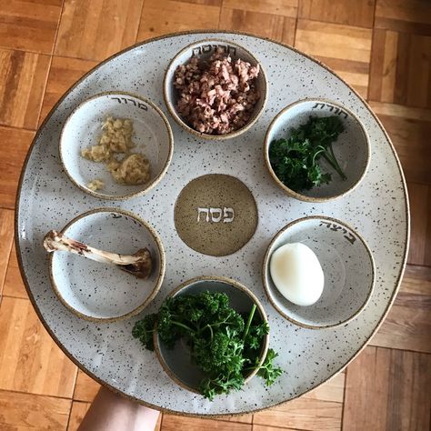 Ceramic Seder Plate, Sedar Plate, Hebrew Lettering, Bitter Herbs, Seder Meal, Passover Seder Plate, Plate Ideas, Speckle Glaze, Pottery Inspo