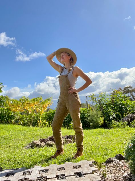 Overalls, tank top, hat Farm Outfit Women, Farm Outfits, Farm Outfit, Farm Fashion, Farm Clothes, Pretty Stuff, Outfit Women, Country Outfits, Fantasy Clothing