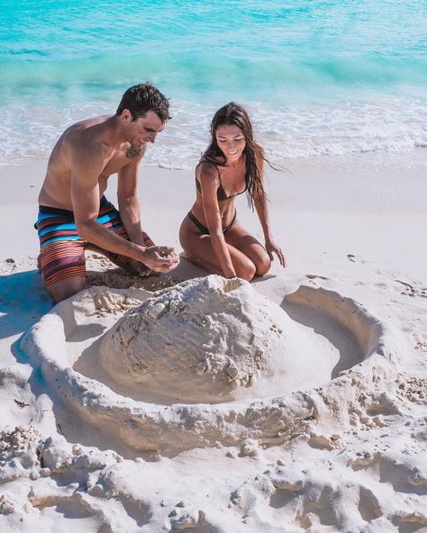 Building Sandcastles At The Beach, Building Sand Castles The Beach, Building A Sandcastle, Photo Study, Building Sand, Couples Love, Island Life Style, Gang Gang, Anatomy Poses