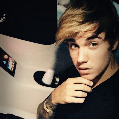 Justin Bieber Net Worth 2015: Instagram Pics, Salary & Roast ... Girlfriend Quiz, 2015 Instagram, Justin Bieber 2015, Harry Styles 2015, Justin Bieber Songs, Justin Bieber News, Justin Bieber Style, Old Hairstyles, Quinceanera Hairstyles