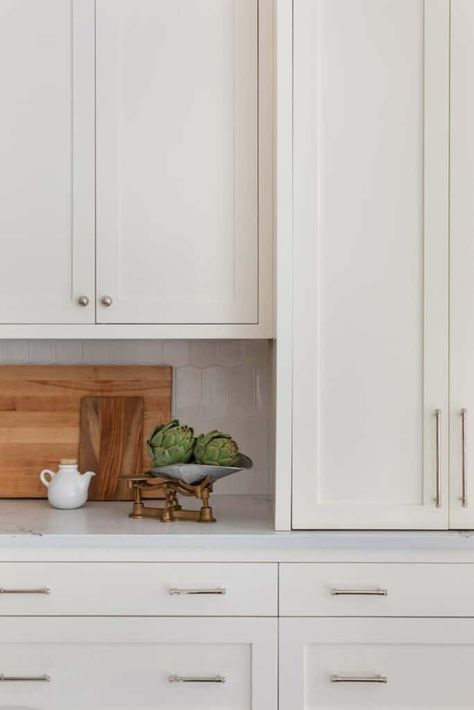 Mix Shaker And Flat Cabinets, Shaker Cabinet Edge Pull, Shaker Doors Kitchen, Narrow Shaker Cabinet Door, Slim Shaker Cabinet Door, Mdf Shaker Cabinet Door, White Oak Island, Slim Shaker Cabinet, White Shaker Cabinet