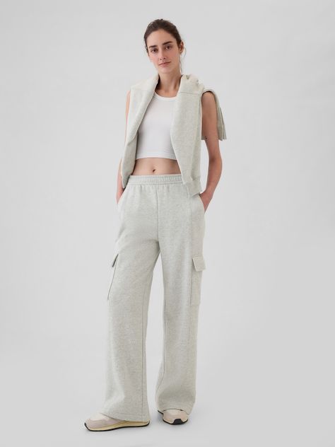 Soft cotton-blend cargo sweatpants.  Elasticized waist.  Front slant pockets.  Cargo pockets.  Fit: Classic.  An easy silhouette that fits close  at the waist, and is relaxed through the hips and thigh.  Models wearing Gap Cargo Sweatpants Outfit, Cargo Joggers Outfits, Sweats Outfits, Sweatpants Cargo, Wide Leg Joggers, Easy Silhouette, Cargo Sweatpants, Sweatpants Outfit, Joggers Outfit