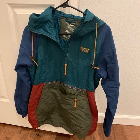 LL Bean Women's Mountain Classic Anorak, Multi-Color Ll Bean Anorak Outfit, Ll Bean Sweater Outfit, L L Bean Outfits, Ll Bean Aesthetic, Ll Bean Outfit, Ll Bean Anorak, Anorak Jacket Outfit, Summer Thrift, Boy Skater