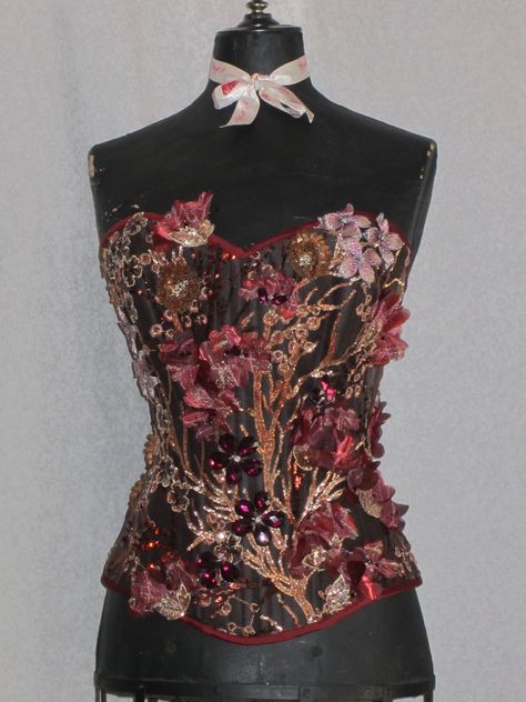 Beautiful Fall Flowers Corset Nature Corset, Wood Corset, Textiles Corset, Corset Textiles, Fantasy Corset, Mellie Grant, Designer Corset, Corset Ideas, Flower Corset