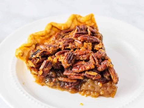 Pecan Pie Pecan Pie Recipe Southern, Maple Pecan Pie, Homemade Pecan Pie, Southern Pecan Pie, Best Pecan Pie, Sweet Potato Souffle, Bourbon Pecan Pie, Roasted Pecans, Maple Pecan