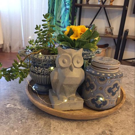 #concrete #concretedecor #beton #betondeko #betondesign #concretedesign #animals #animallovers #animalgifscute #animalfigure #statue #statueforhomedecoration #statuedesign #owl #owllover #owldecor #decoration #decor #decorationideas #tabledecor #tabledecorations #shelfdecorating #owls #centerpiece #centertable #tableware #tablesettingideas #baykuş #dekor #dekorieren #dekorasyon #dekorative #dekorasyonfikirleri #eule #figurine #figures #handmade #handmadehomedecor #homedecorideas #homedecoration Garden Animal Statues, Geometric Owl, Fireplace Mantle Decor, Star Wars Decor, Small Owl, Angel Sculpture, Figure Collection, Geometric Decor, Owl Decor