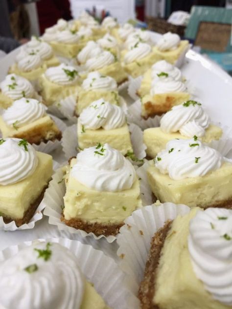 Florida Key Lime Pie Recipe, Authentic Key Lime Pie Recipe, Key Lime Pie Bites, Pie Squares, Key Lime Recipes, Key Lime Desserts, Key Lime Pie Recipe, Key Limes, Lime Desserts