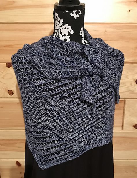 Sock Yarn Shawls, Free Knit Shawl Patterns, Yarn Shawl, Knitting For Charity, Shrug Pattern, Hand Knit Shawl, Knitted Shawl, Lace Knitting Patterns, Shawl Knitting Patterns