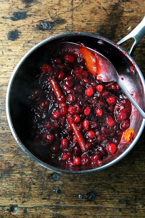 Red Wine Cranberry Sauce Cranberry Sauce With Honey, Cranberry Sauce Sandwich, Natasha Kitchen, Cranberry Orange Sauce, Cranberry Cinnamon, Cranberry Sauce Recipe, Dry Red Wine, Cranberry Sauce Homemade, Frozen Cranberries