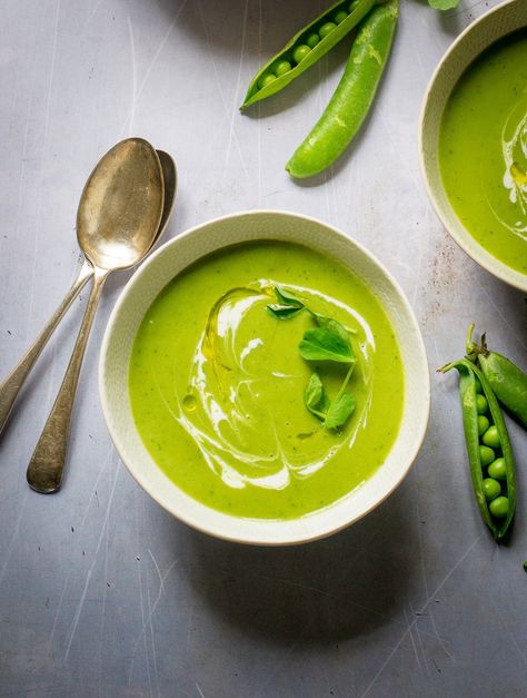 Soup Recipes Uk, Pea And Mint Soup, Mint Soup, Pea Puree, Everyday Dinners, Cheap Vegan Meals, Creamy Peas, Lazy Vegan, Cheap Vegan