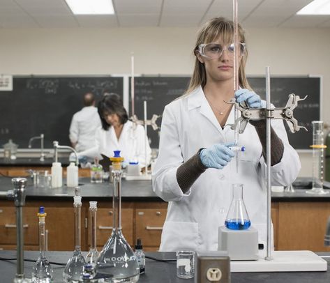 Here's What the Equivalence Point Means in Chemistry Chemistry Practical, Chemistry Class, Organic Chemistry, Science Lab, Ascorbic Acid, Vitamin C, Chemistry, Goggles, Juice