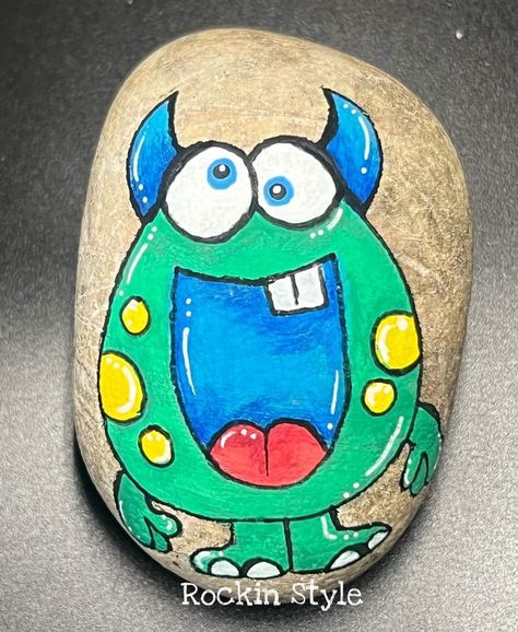 Motivational Rocks, Disney Rock Painting, Turtle Painted Rocks, Monster Rocks, Sanibel Shells, Painted Spoons, Stone Pictures Pebble Art, Garden Rock Art, Monster Drawing