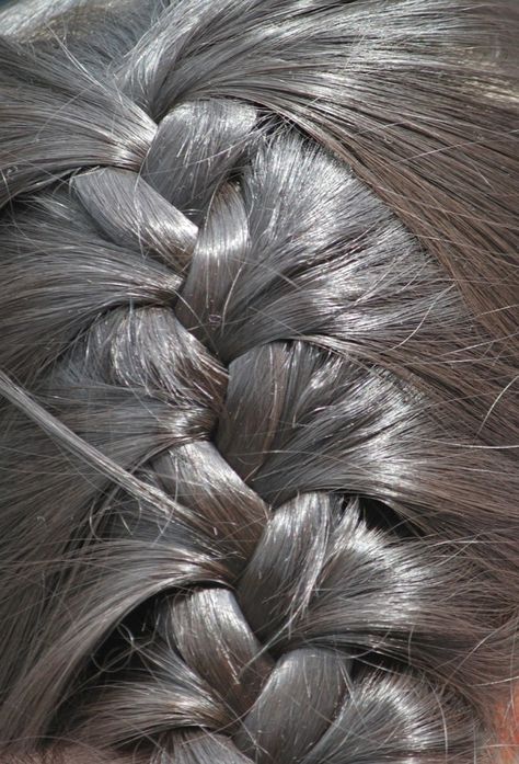 hair-407431_1280 Overnight Beauty Tips, Keep Life Simple, Overnight Beauty, Holiday Hair, Beauty Tips For Skin, Best Beauty Tips, Holiday Hairstyles, Hair Braids, Braiding Hair