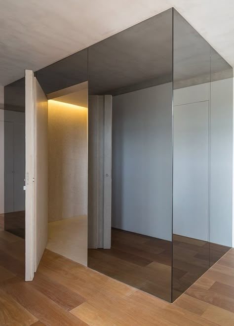 Gallery of Duo Apartment - São Paulo / Brazil / 2015 | Picture 17 | Mirrored Walls, Mirror Doors, Australia House, Mirrored Wall, Hidden Door, Home Entrance Decor, Mirror Interior, Bedroom Mirror, Entrance Decor