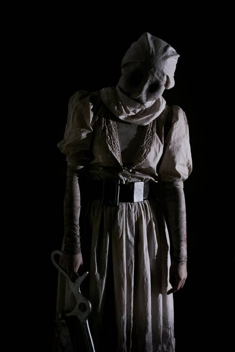 The Nurse IV - Dead by Daylight Dbd Cosplay, Creatures Creepy, Nurse Halloween Costume, Progress Photos, Horror Video Games, The Saw, Nurse Costume, Dead By Daylight, The Nurse