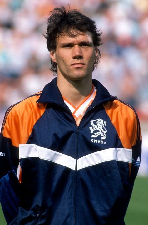 Marco Van Basten Van Basten, Marco Van Basten, International Football, National Football Teams, Ac Milan, Bobby Brown, Best Player, Football Team, Fifa