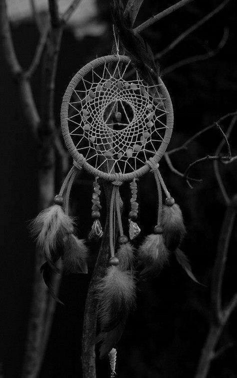 Dream Catcher Aesthetic Wallpaper, Dream Catcher Aesthetic, My Bed, Aesthetic Backgrounds, Dark Aesthetic, A House, Ramadan, Aesthetic Wallpapers, Dream Catcher