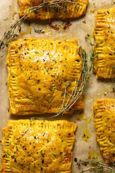 These Homemade Spicy Jamaican Vegan Patties are a great contender with their restaurant counterparts. A true family favorite that is easy to make, comes with amazing tips for perfection, and makes for a fun baking experience for everyone who enjoys a spicy flavor. #spicyrecipes #vegandinnerrecipes #vegan #dinnerecipes #easydinnerrecipes #jamacianrecipes Vegan Jamaican, Waffles Vegan, Jamaican Beef Patties, Jamaican Patty, Vegan Patties, Jamaican Dishes, Beef Patties, Patties Recipe, Belgian Waffles