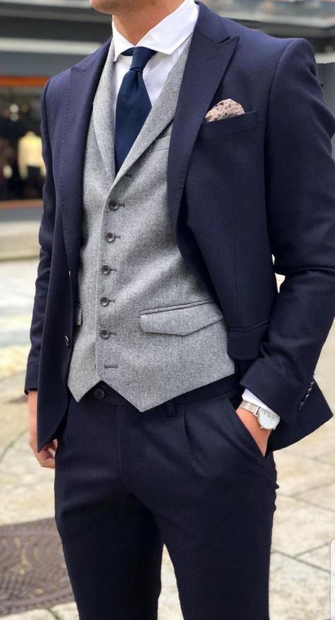 Groom Suit Vintage Wedding Navy Blue, Modern Wedding Suit, Blue Grooms Suit, Blue Wedding Suit Groom, Navy Wedding Suit, Navy 3 Piece Suit, Classic Blue Suit, Mens Suits Navy, Groom Suit Black