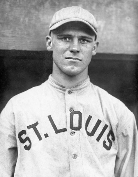 Posed portrait of Hall of Famer, George Harold 'Gorgeous George' Sisler of the St. Louis Browns, circa 1915. BL-221.69 George Sisler, Cardinals Players, Baseball Hall Of Fame, Living Hall, Stl Cardinals, Baseball Humor, Baseball Photos, Cardinals Baseball, Mlb Players