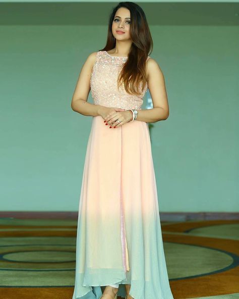 Karthika Menon Indian Actress 4 Indian Gown Design, Movie Photoshoot, Bhavana Menon, Frock Photos, Floral Blouse Designs, Kurtis Designs, Frocks And Gowns, Party Wear Gowns, Saree Painting