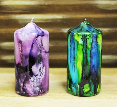 Ben Franklin Crafts & Frame Shop: How to Dye a Candle Using Alcohol Ink Alcohol Ink Candles, Alcohol Painting, Candles Diy, Making Candles, Alcohol Ink Crafts, Coloured Candles, Ink Crafts, Candle Dye, Ben Franklin