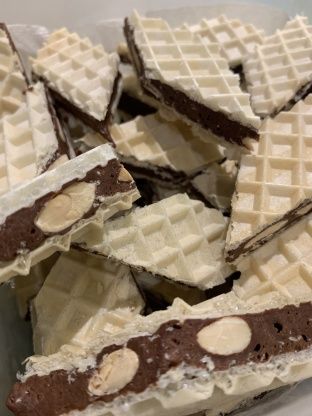 Wafer Cookies Recipe, Wafer Cookie Recipe, Torrone Recipe, Wafer Cookie, Ice Box Cake, Chocolate Wafer, Italian Cookie, Chocolate Wafer Cookies, Italian Cookie Recipes