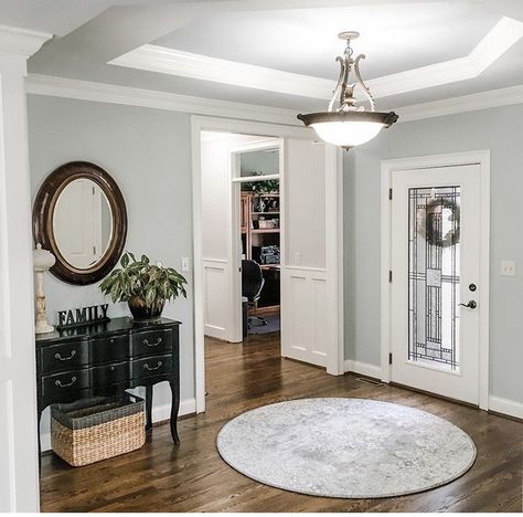 This Foyer is gorgeous! It's bright, cheerful, inviting & I love the Sherwin Williams Sea Salt paint color! Sherwin Williams Entryway Colors, Sea Salt Paint Color, Foyer Colors, Entryway Colors, Salt Paint, Sherwin Williams Sea Salt, Sea Salt Paint, Sea Salt Sherwin Williams, Foyer Entryway