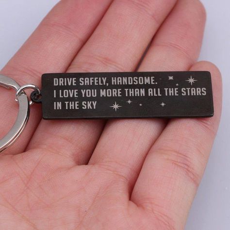 find girlfriend Long Distance Gift Ideas, Long Distance Boyfriend, Distance Relationship Gifts, Stars In The Sky, Get A Boyfriend, Long Distance Relationship Gifts, Distance Gifts, Engraved Keychain, Long Distance Gifts