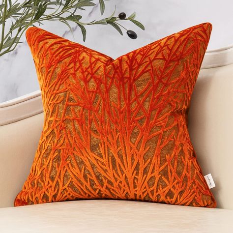 Burnt Orange Living Room, Burnt Orange Decor, Couch Bedroom, Throw Pillows Living Room, Orange Throw Pillows, Living Room Orange, Orange Home Decor, Orange Decor, Decorative Pillows Couch