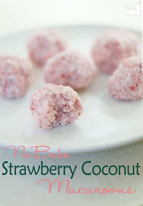 No Bake Strawberry Coconut Macaroon Recipe No Bake Macaroons, Macaroon Recipe, Coconut Macaroon, Coconut Macaroons Recipe, Metabolism Diet, Coconut Balls, Dairy Free Snacks, Macaroon Recipes, Baked Strawberries